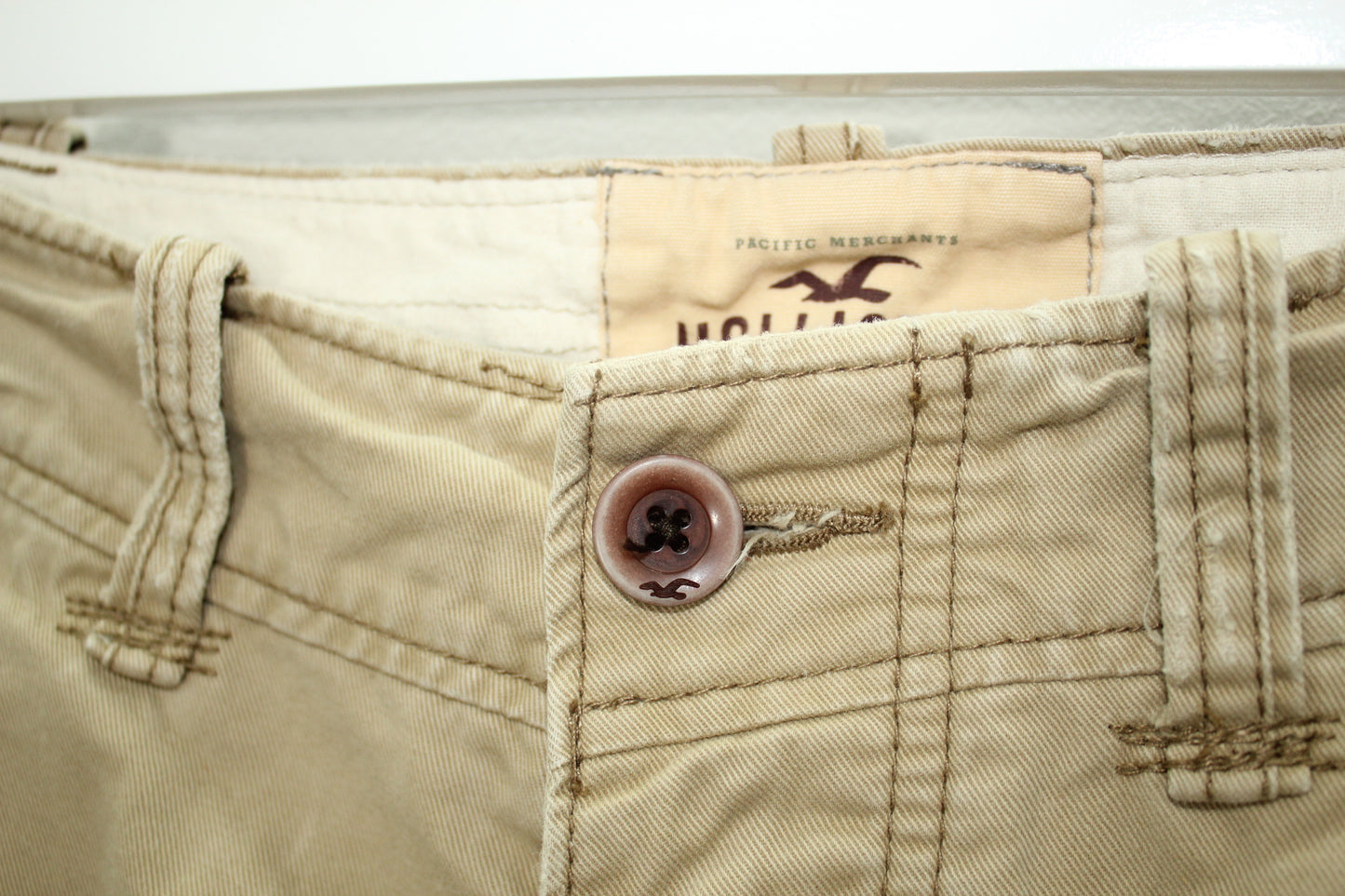 Pantalón Chino Hollister (32)